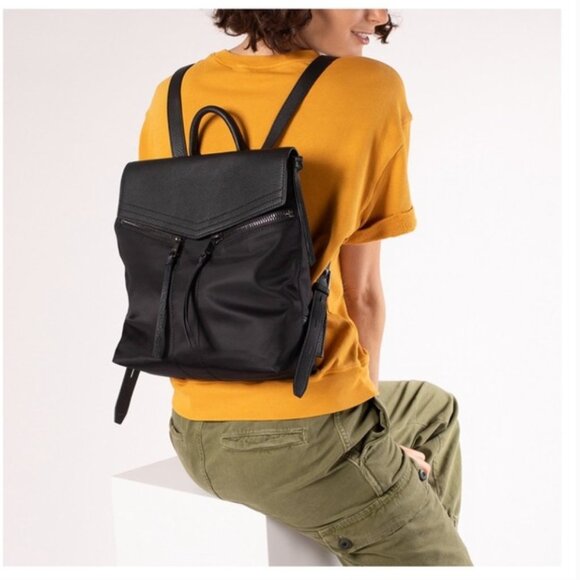 NWT BOTKIER New York Trigger Nylon Backpack Black Flap Travel Campus Bag main image 12